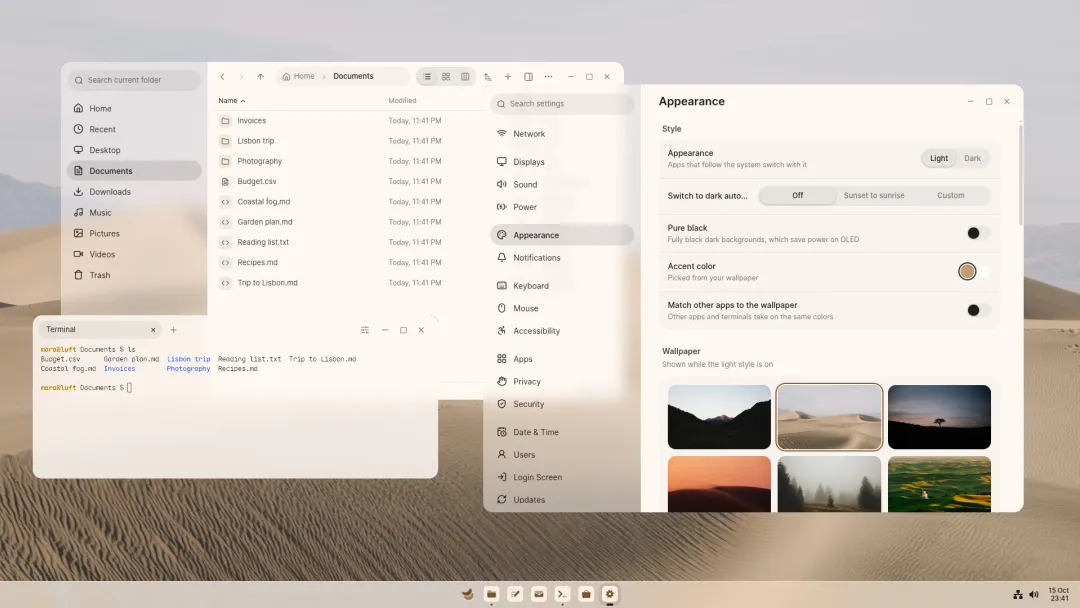 The Luft desktop with Rover and Settings open