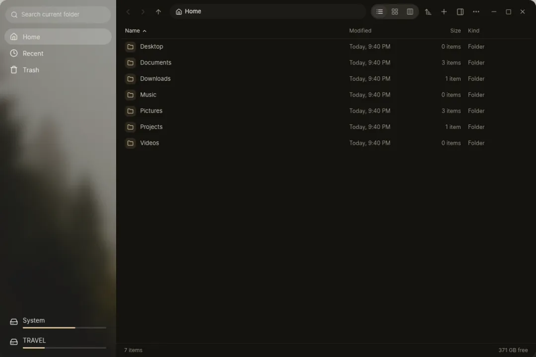Rover showing a folder in the grid view