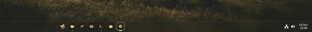 The taskbar with pinned apps, status icons and the clock